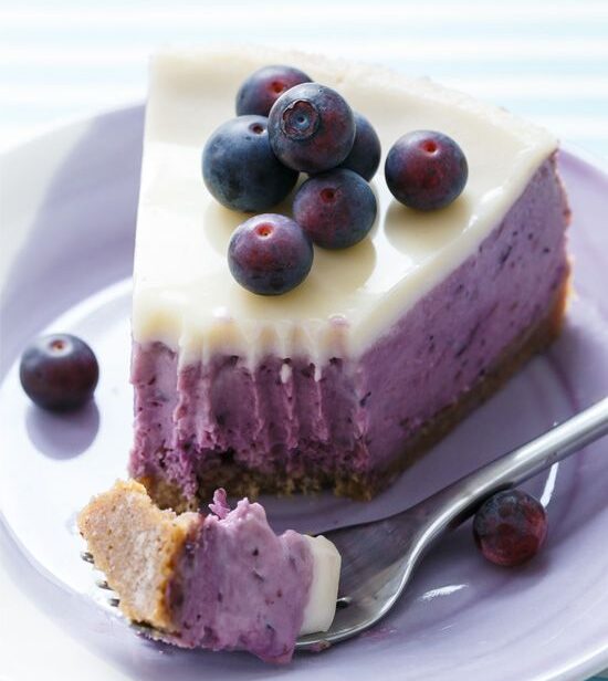 LIGHT AND CREAMY CHEESECAKE RECIPIE