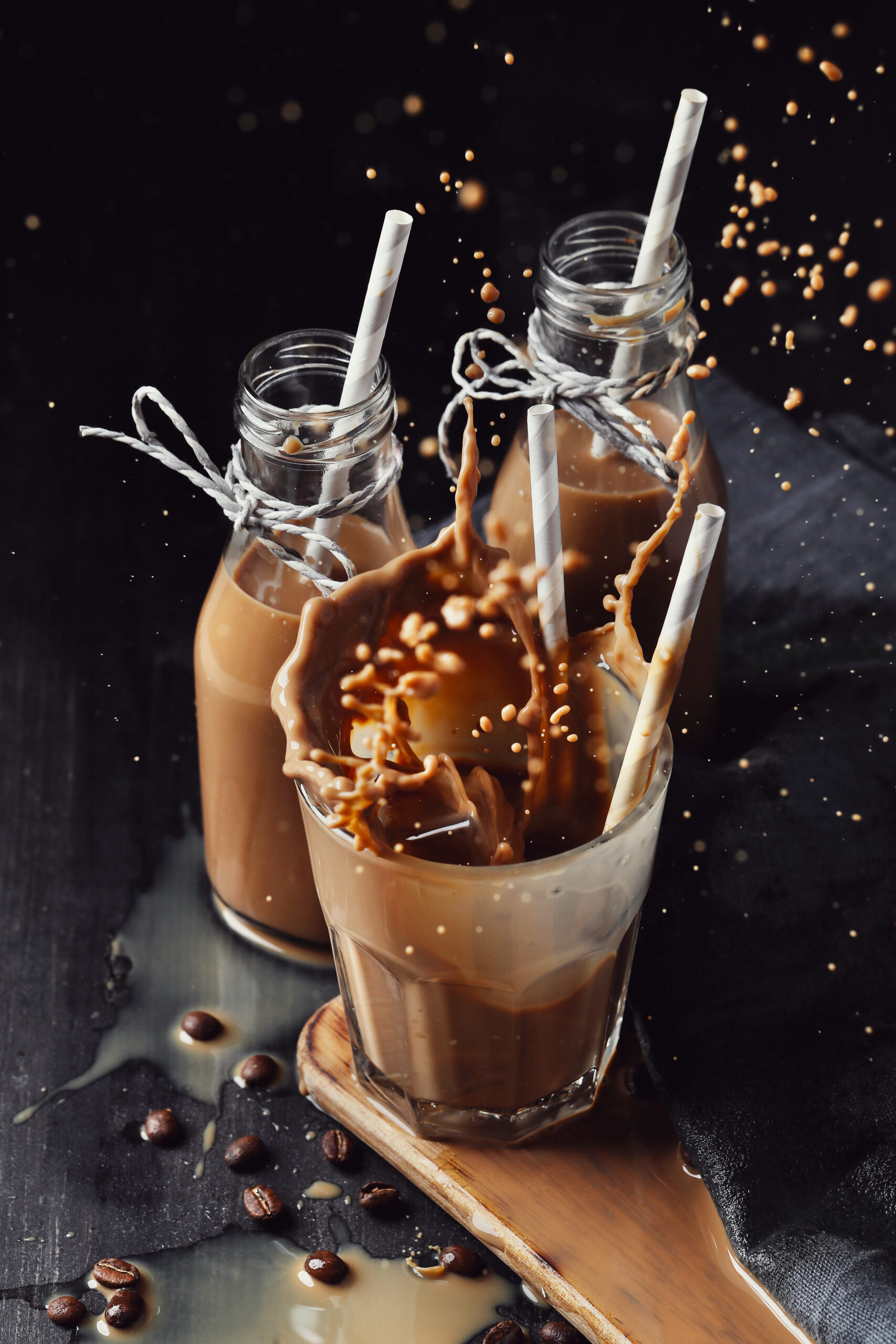cold coffee (iced latte coffee)